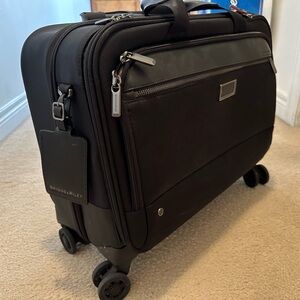 Wheel laptop with storage bag
